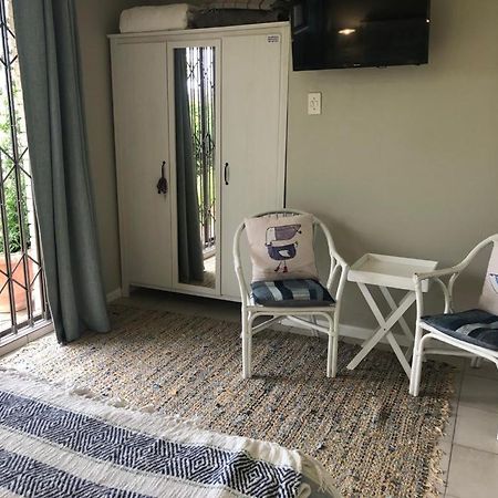 The West Wing Guest Suite. Pringle Bay. 外观 照片